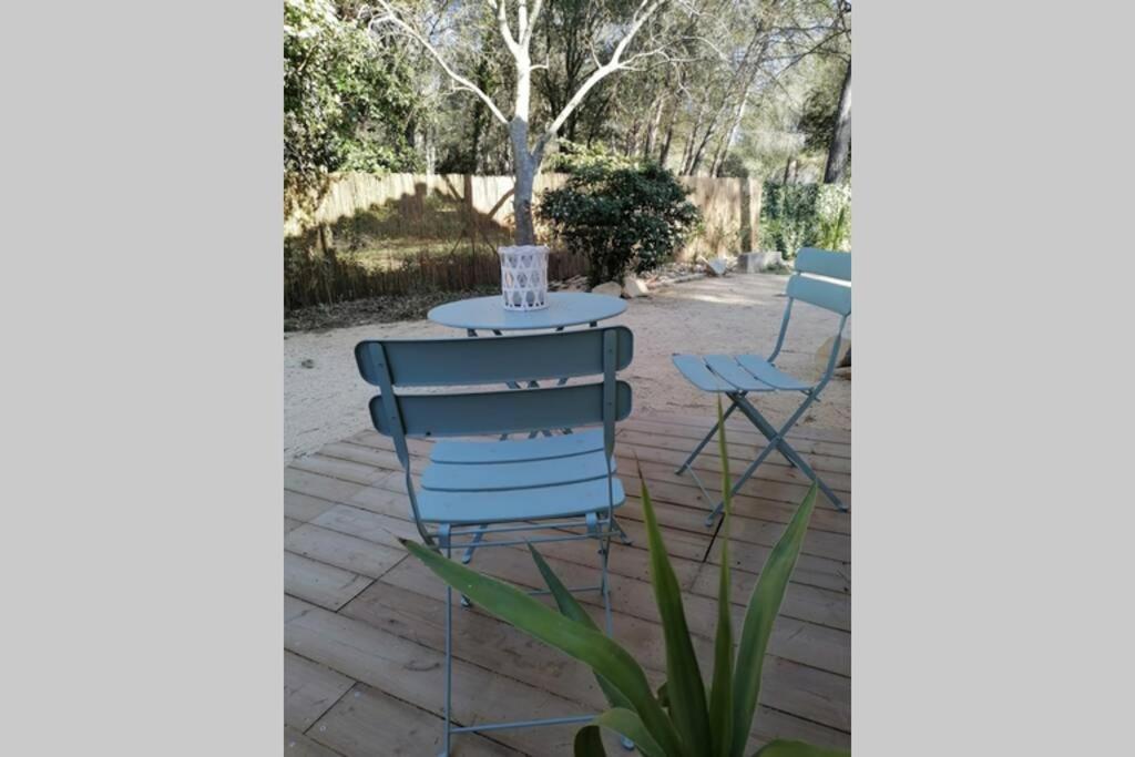 Maison 5 Personnes En Garrigue - Piscine-Spa Prive Langlade Exterior photo