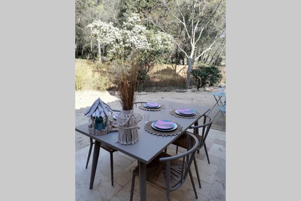 Maison 5 Personnes En Garrigue - Piscine-Spa Prive Langlade Exterior photo